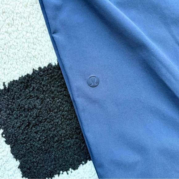 Lululemon Wanderer Wide Leg Pant Navy Blue size 2 - Picture 8 of 8